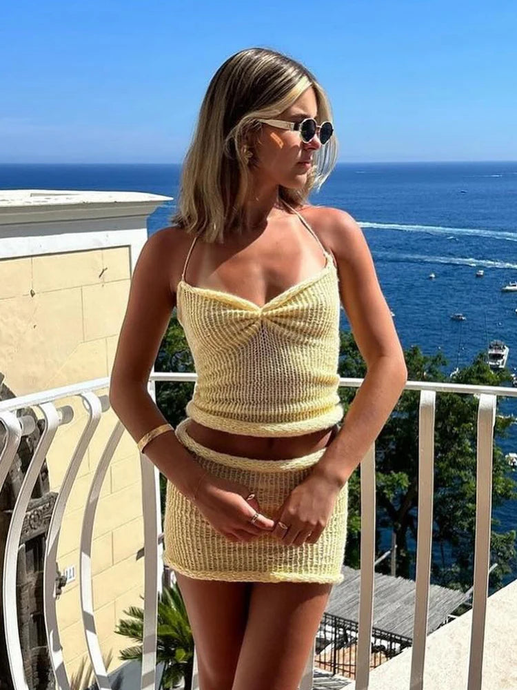 Moda Sarı Sevimli Örgü Kaşkorse Üst Plaj Mini Etek Seti 2025 Yaz kadın Tatil Mayo Cover Up Rahat Iki parçalı K166