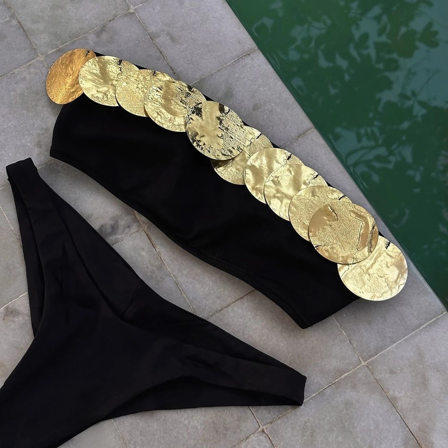Yeni Bandeau Biquini Seksi bikini seti Kadın Mayo 2025, Kadın Mayo Parlak Siyah mayo Kesip Bodysuit Plaj Kıyafetleri